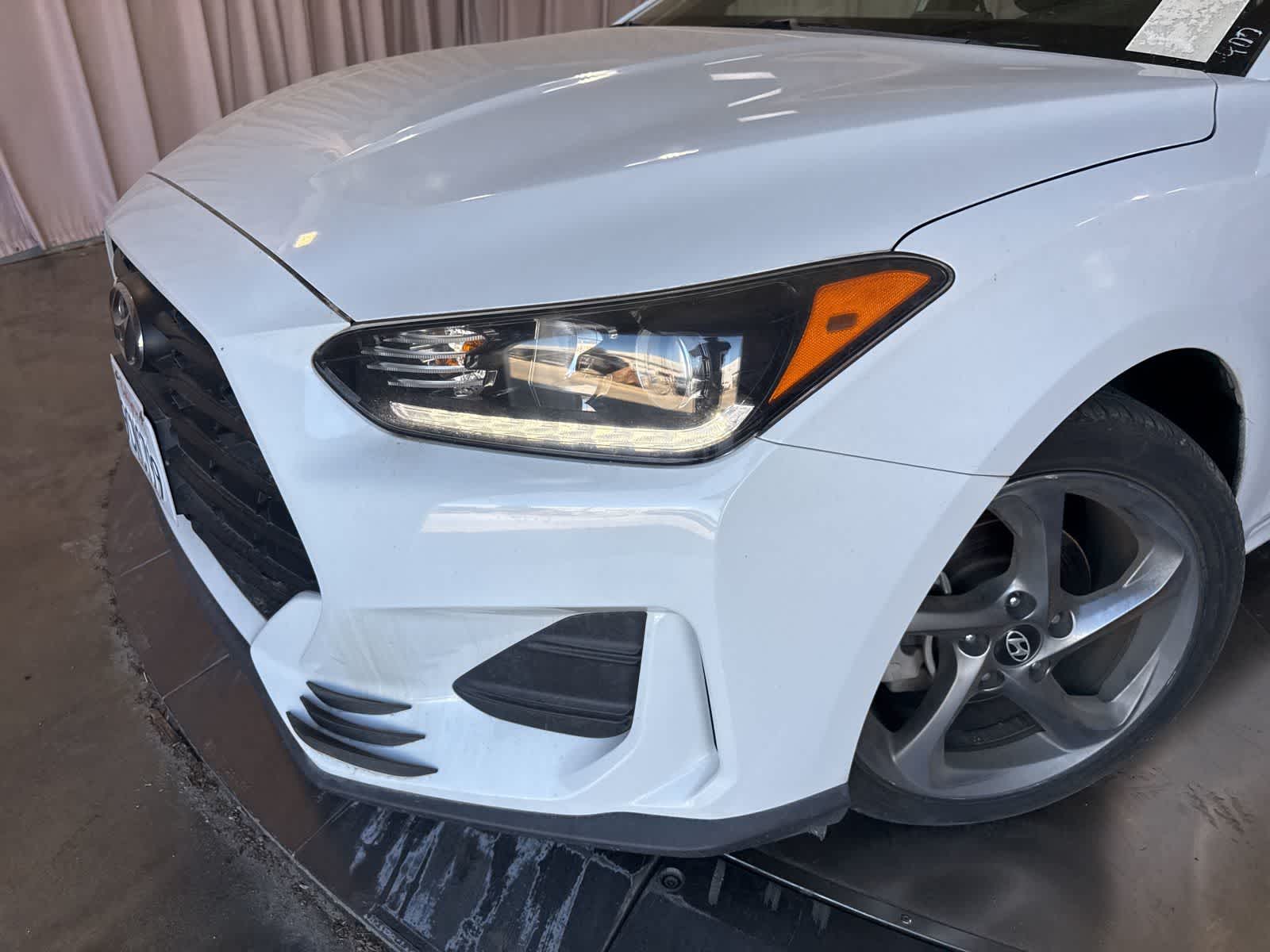 Thumbnail: 2019 Hyundai Veloster - 9