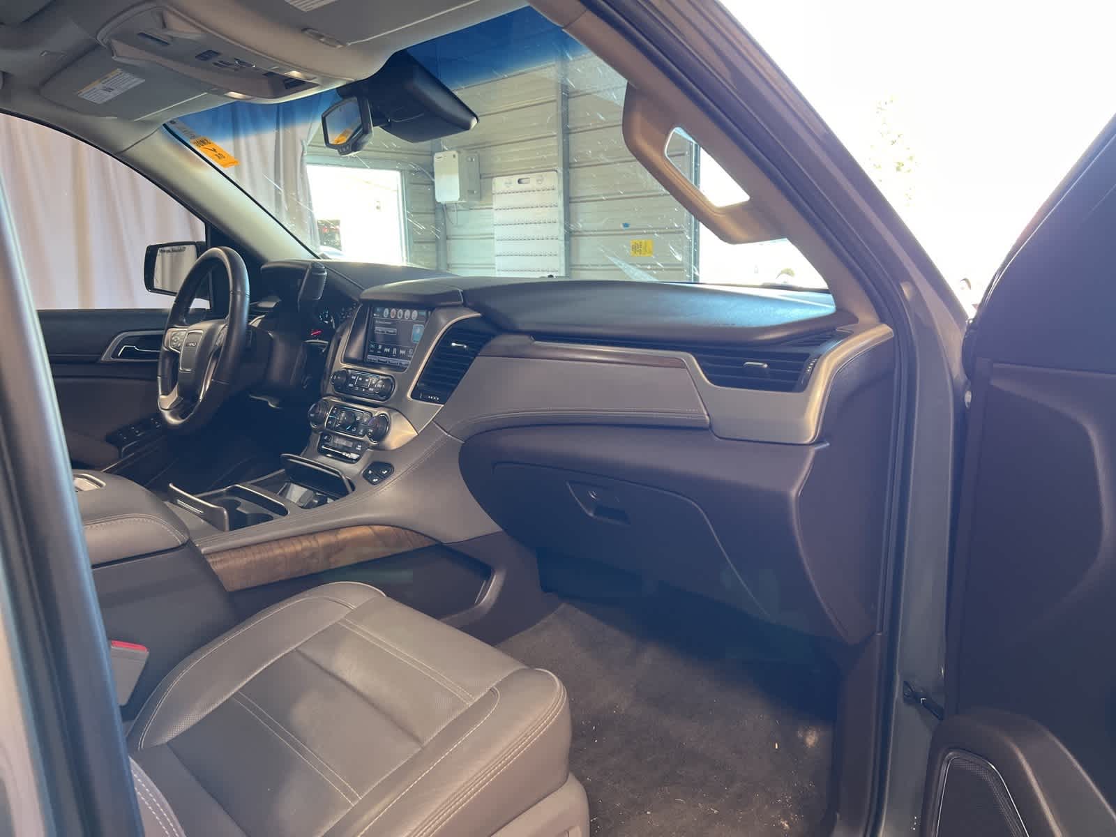 Thumbnail: 2018 GMC Yukon XL - 19