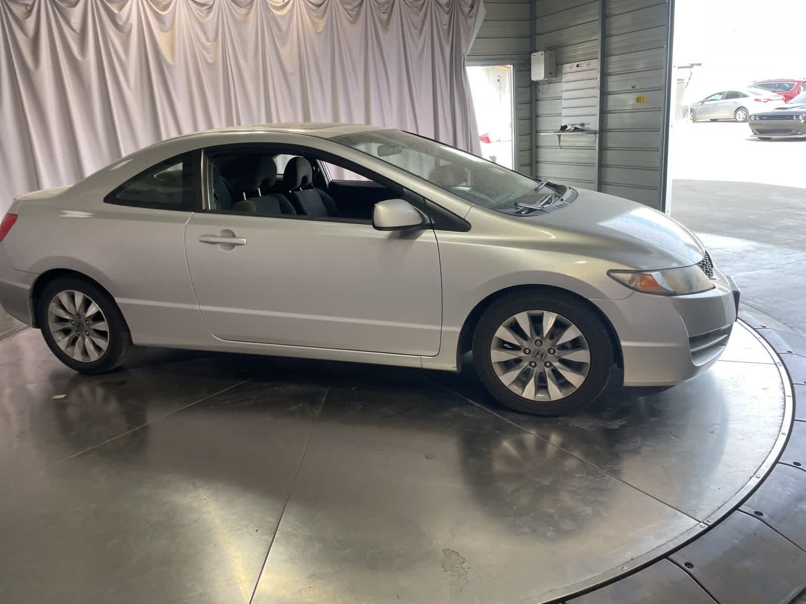 Thumbnail: 2011 Honda Civic - 4