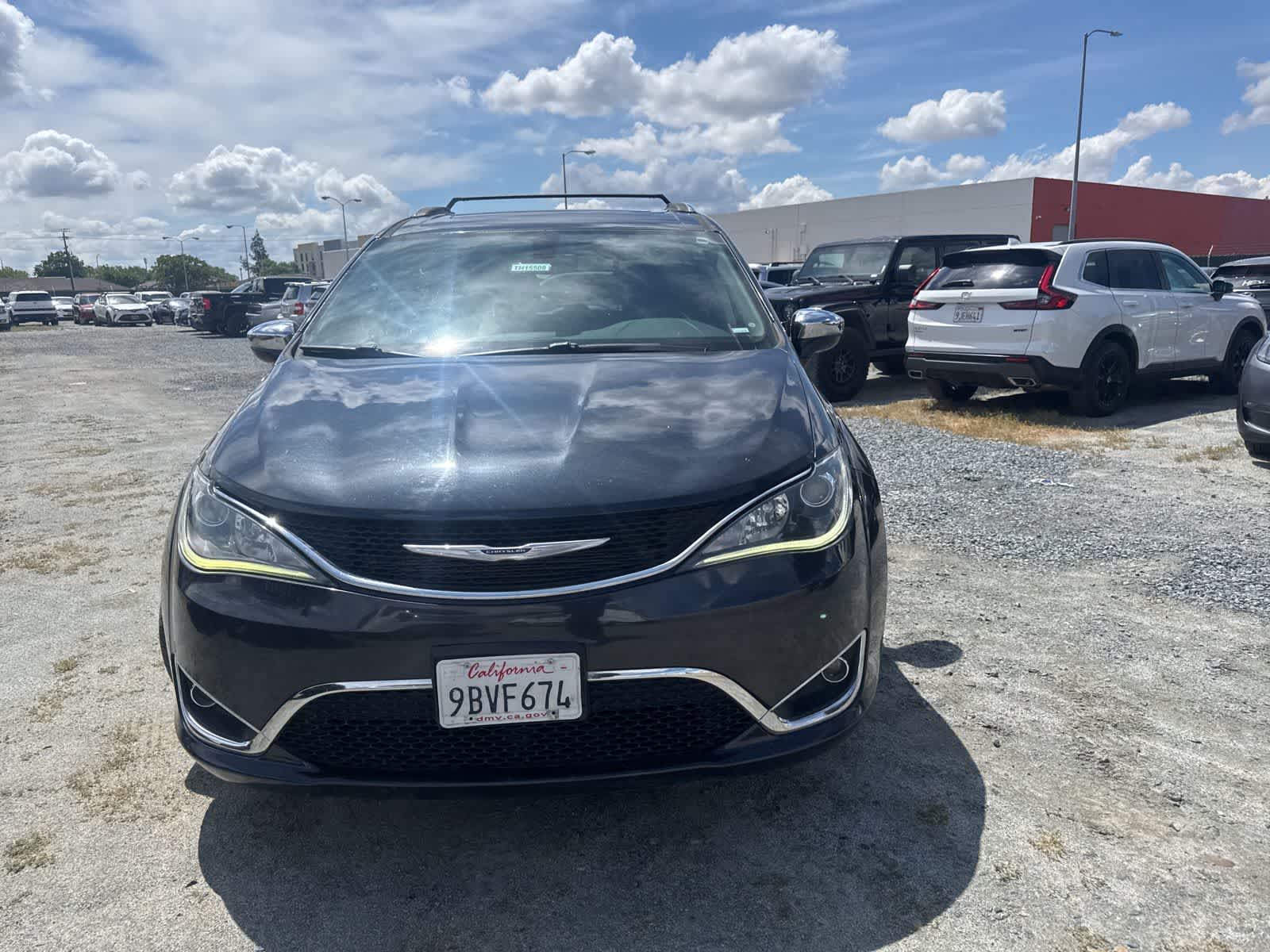 Thumbnail: 2020 Chrysler Pacifica - 2