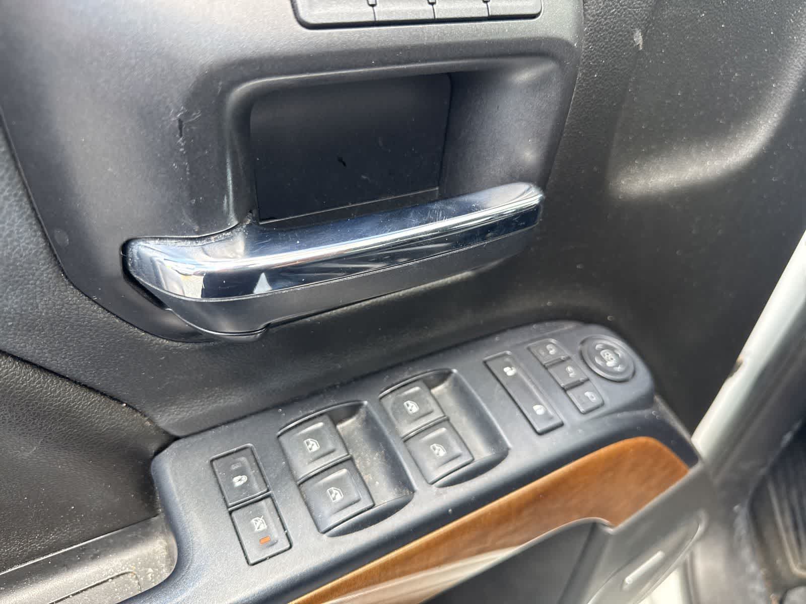 Thumbnail: 2017 Chevrolet Silverado 1500 - 19