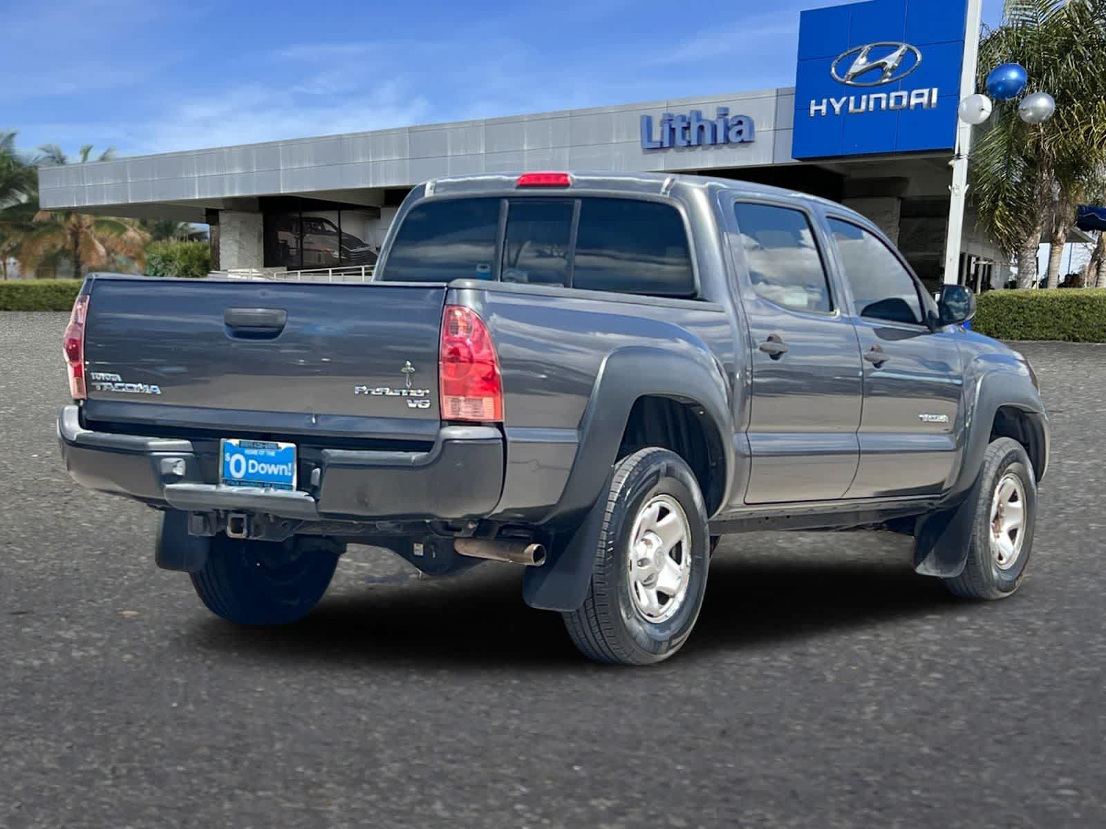 Thumbnail: 2013 Toyota Tacoma - 3