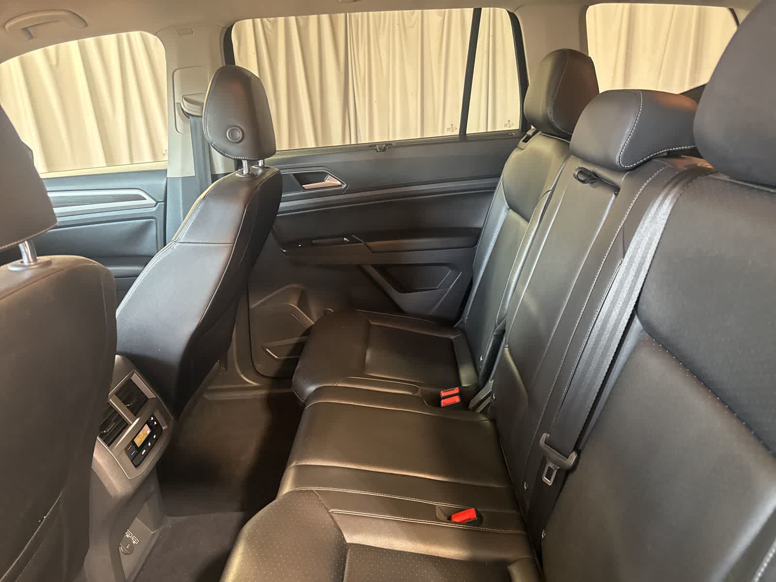 Thumbnail: 2019 Volkswagen Atlas - 13