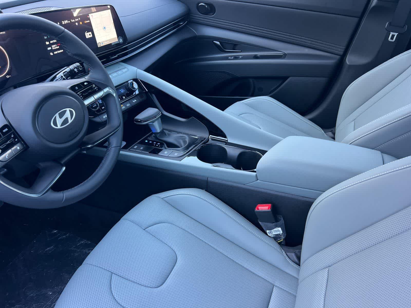 Thumbnail: 2026 Hyundai Elantra - 12