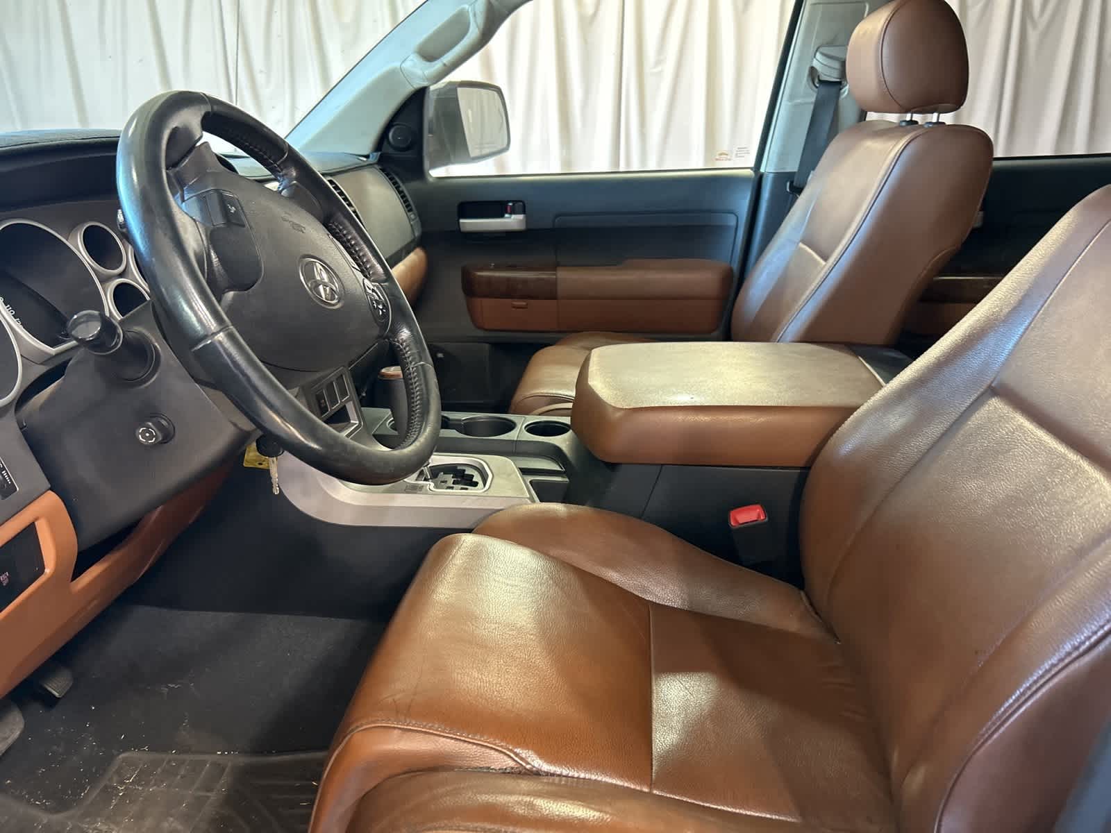 Thumbnail: 2013 Toyota Tundra - 27