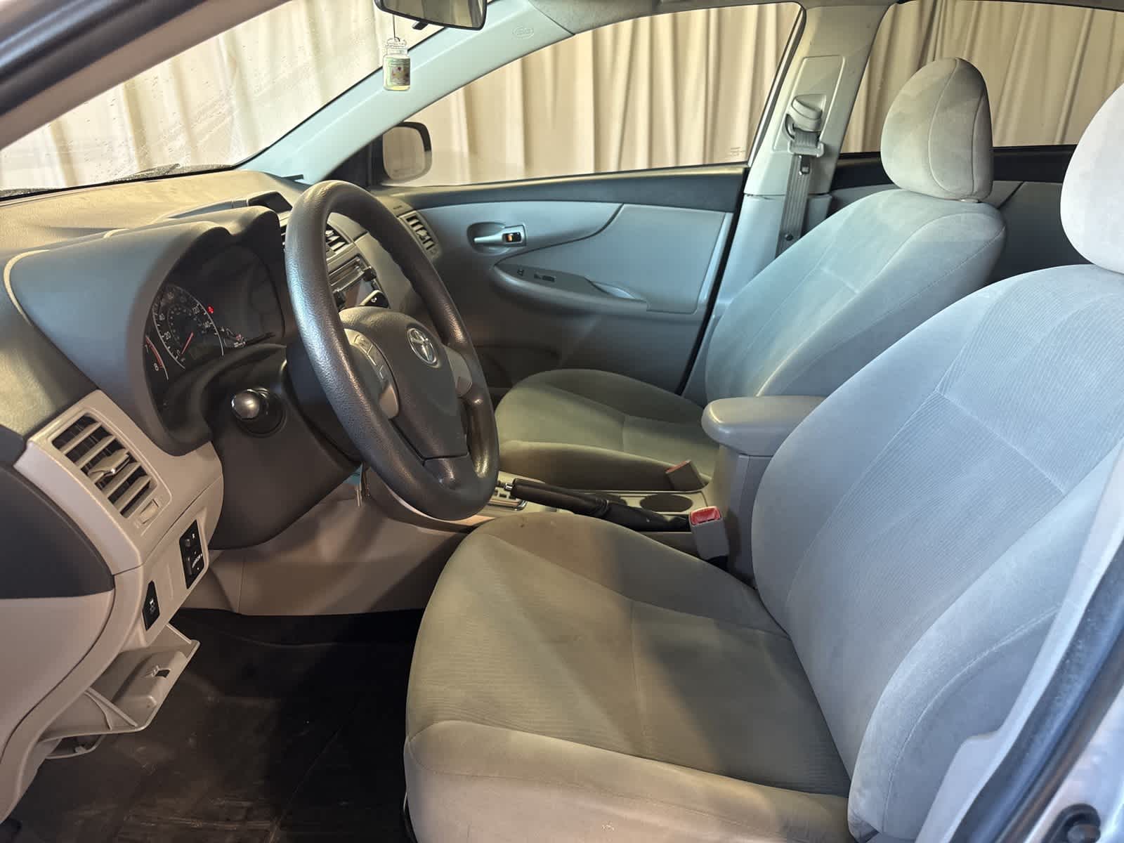 Thumbnail: 2012 Toyota Corolla - 19