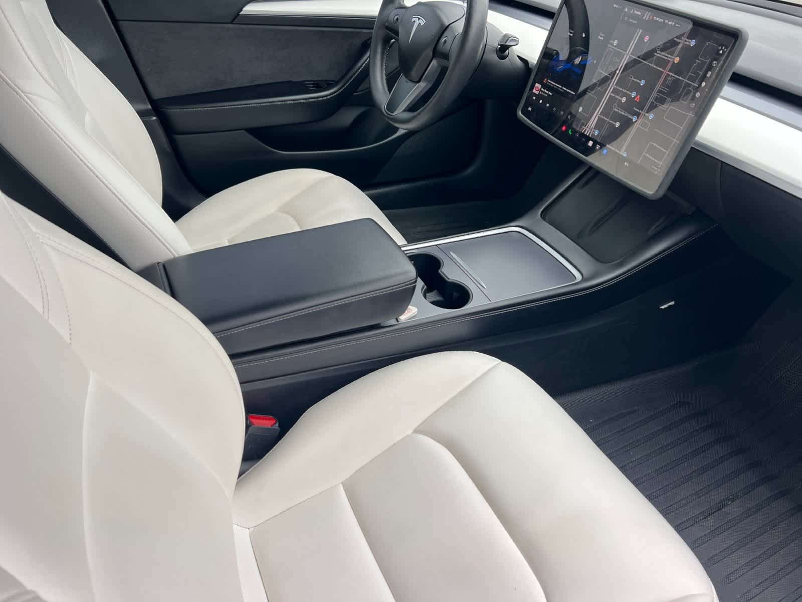 Thumbnail: 2021 Tesla Model 3 - 15