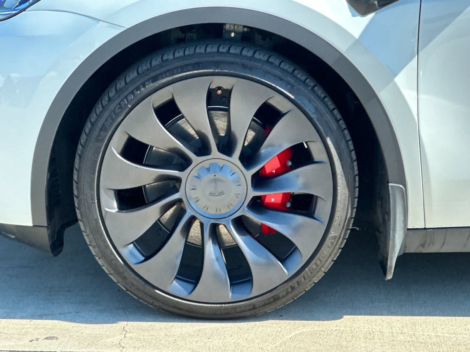 Thumbnail: 2023 Tesla Model Y - 27
