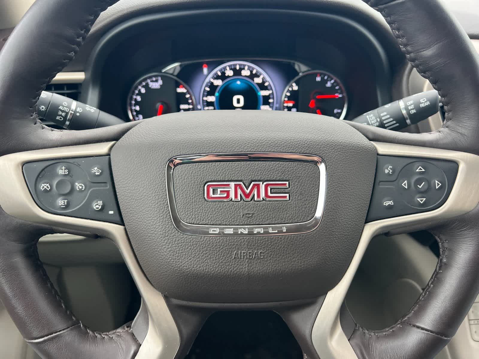 Thumbnail: 2017 GMC Acadia - 25