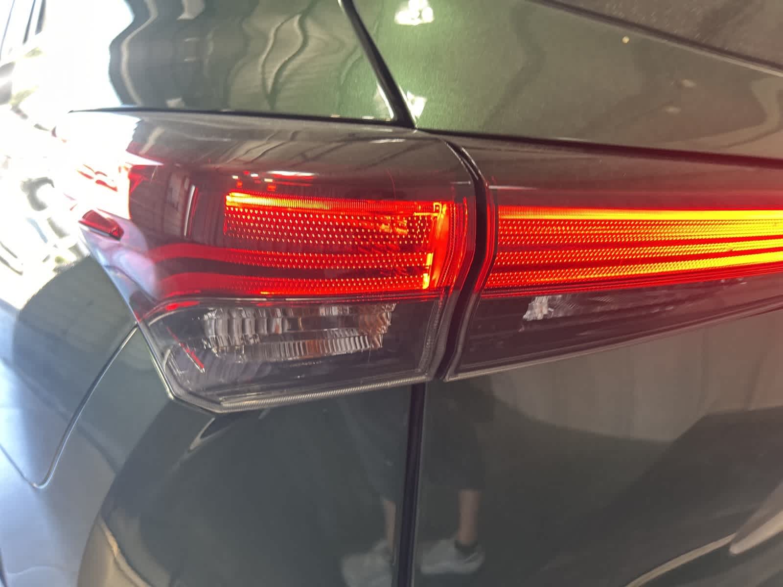 2024 Toyota Highlander XLE 13
