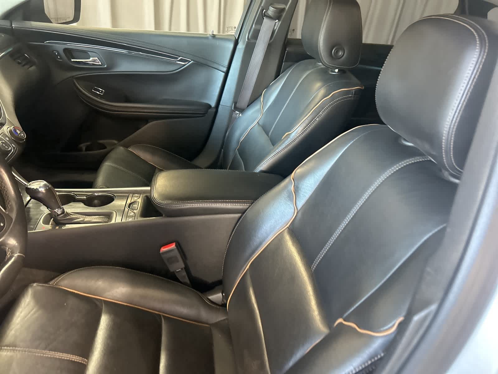 Thumbnail: 2016 Chevrolet Impala - 25