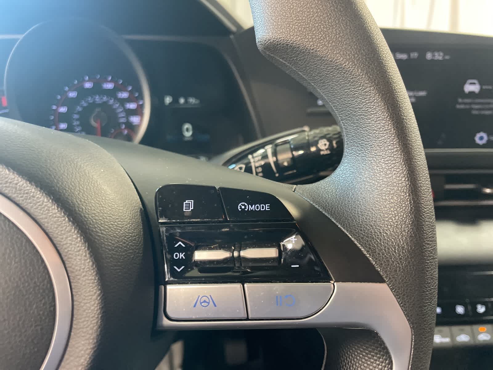 Thumbnail: 2021 Hyundai Elantra - 21