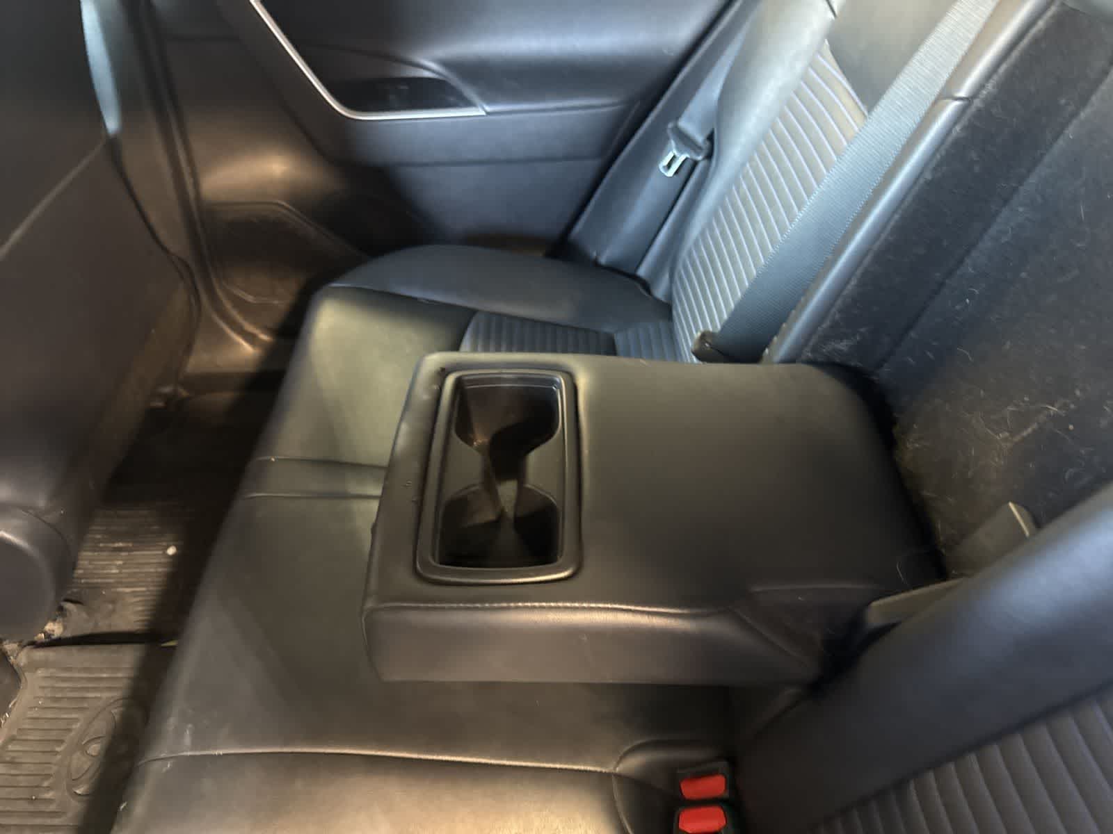 Thumbnail: 2021 Toyota RAV4 - 18