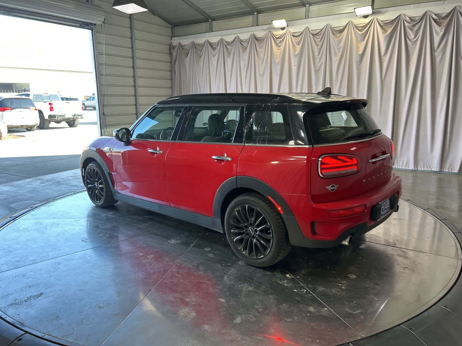 Thumbnail: 2021 MINI Cooper Clubman - 16