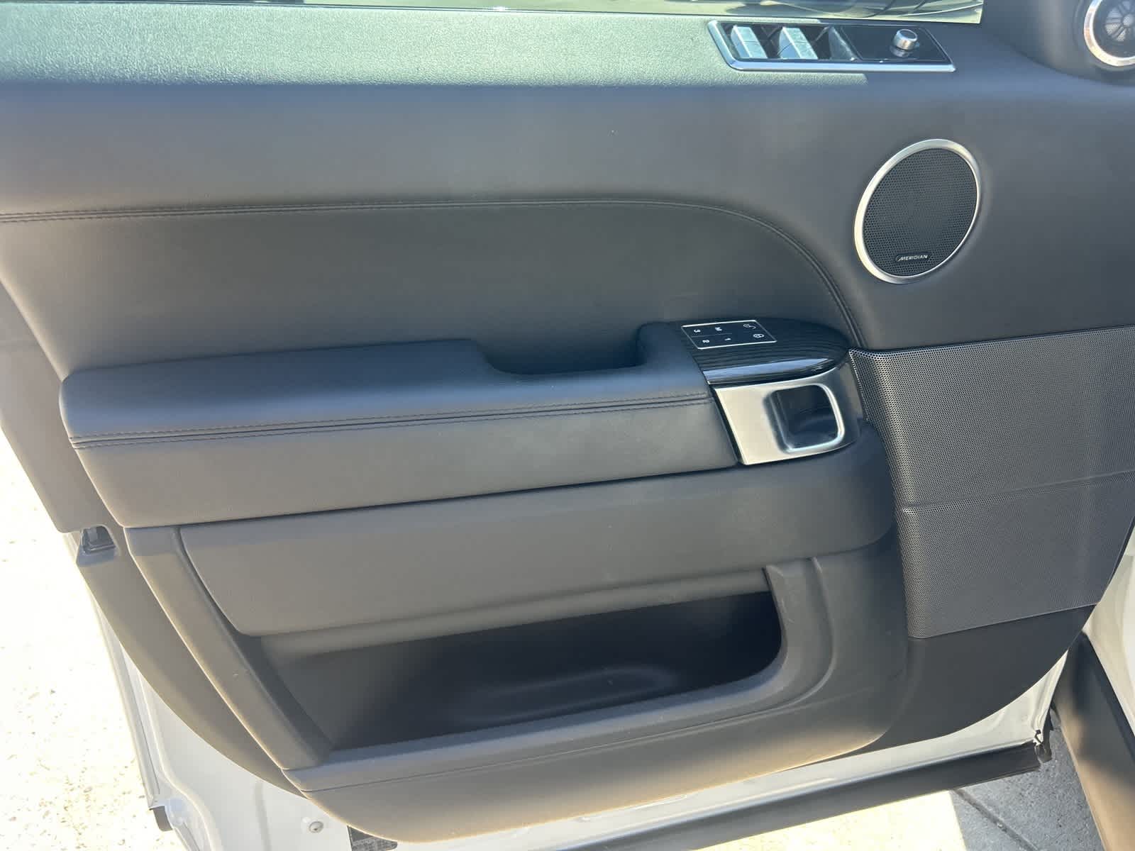 Thumbnail: 2019 Land Rover Range Rover Sport - 21