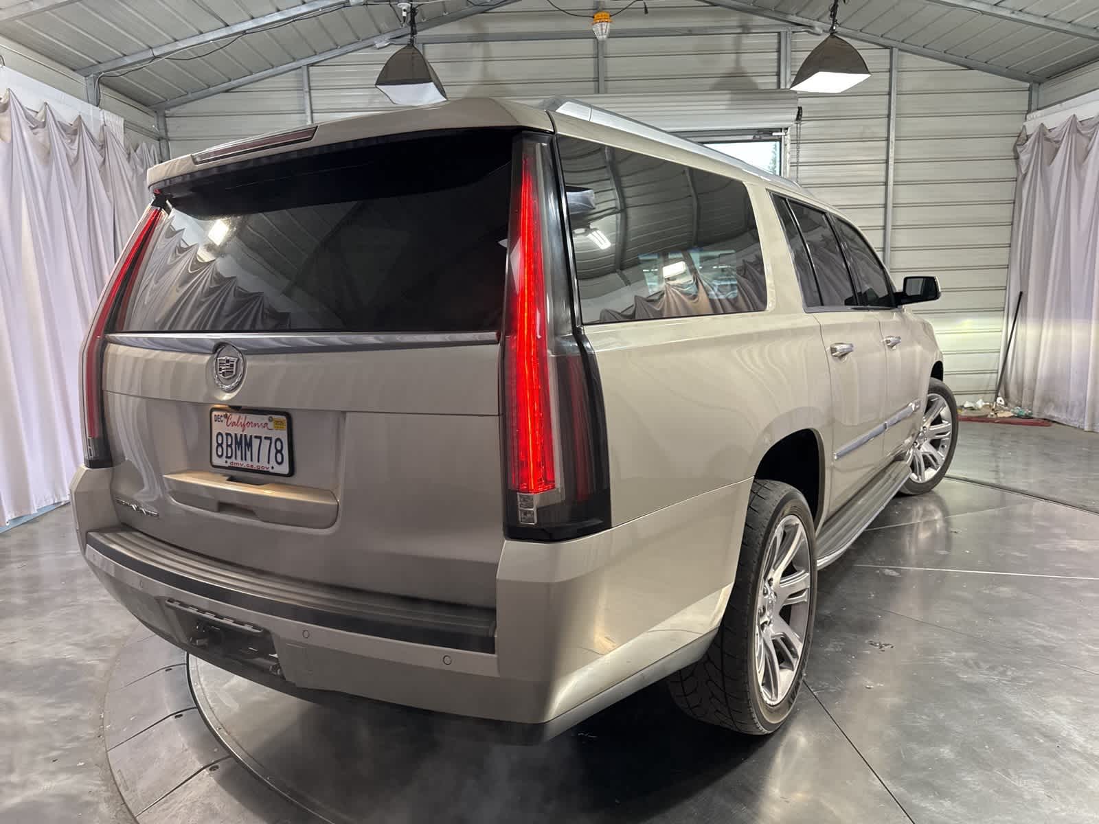 Thumbnail: 2015 Cadillac Escalade - 5