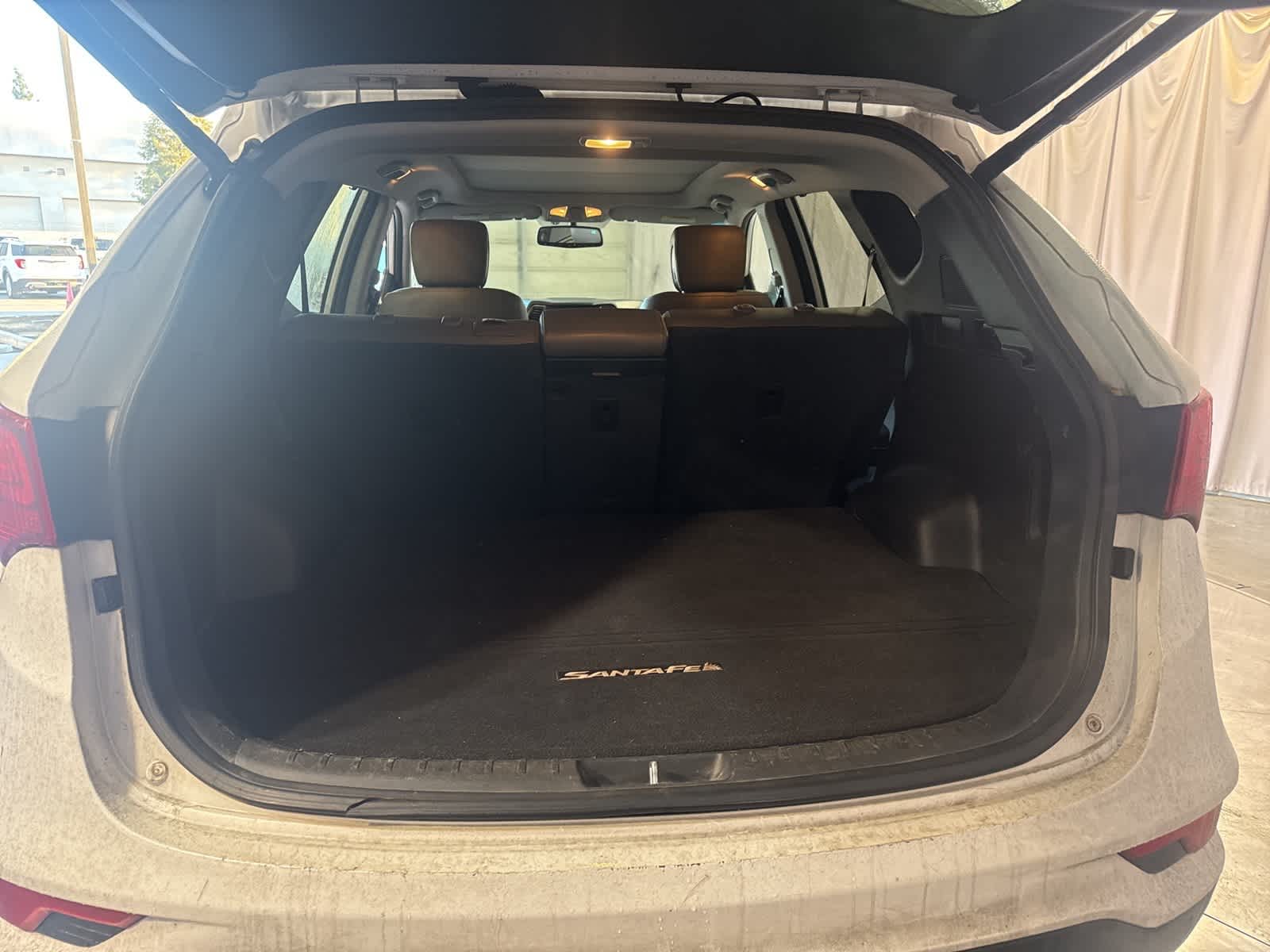 Thumbnail: 2017 Hyundai Santa Fe - 14