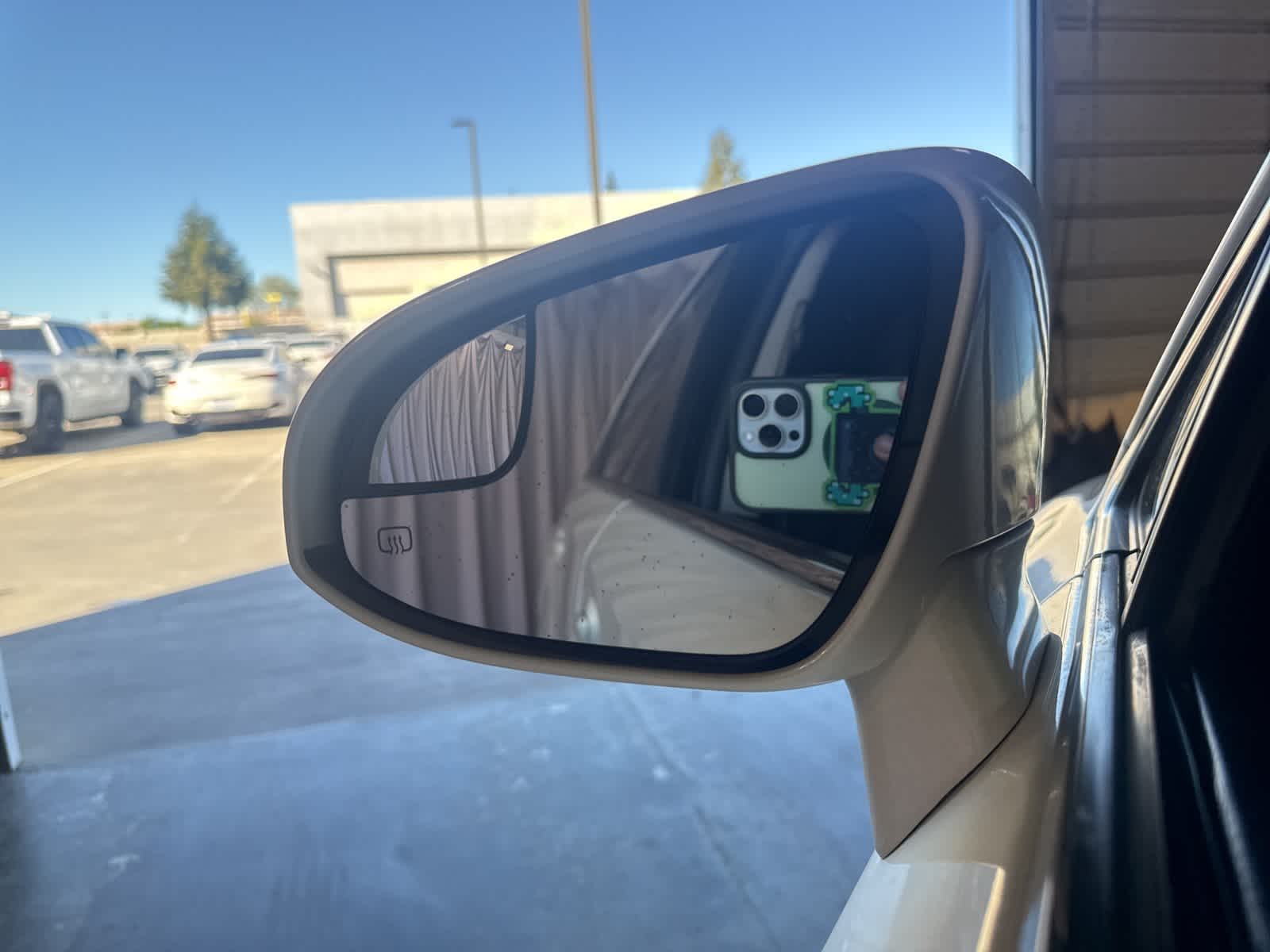 Thumbnail: 2013 Toyota Venza - 27