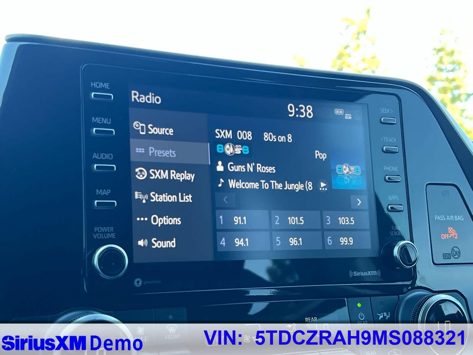 Thumbnail: 2021 Toyota Highlander - 31