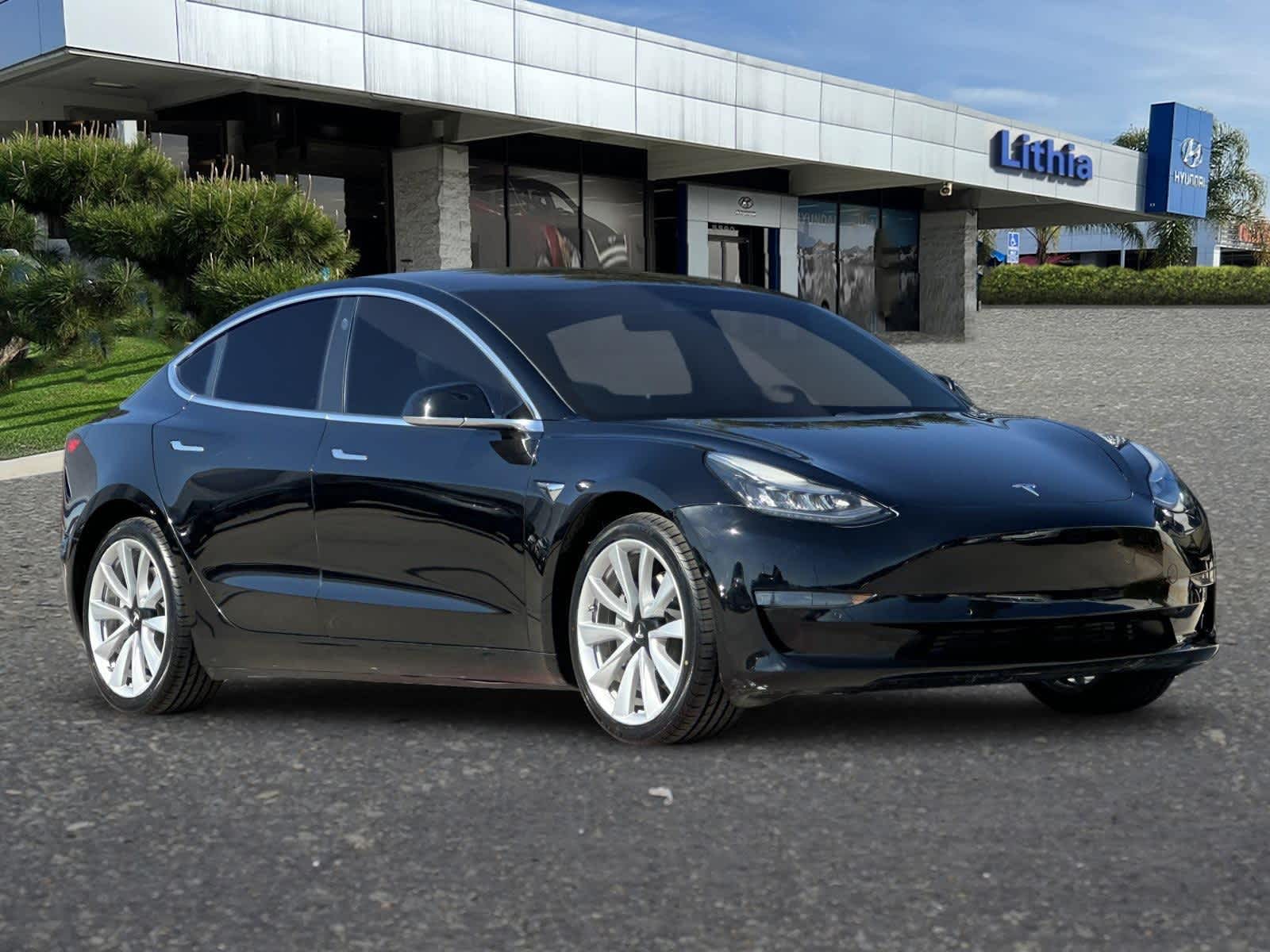 Thumbnail: 2018 Tesla Model 3 - 10