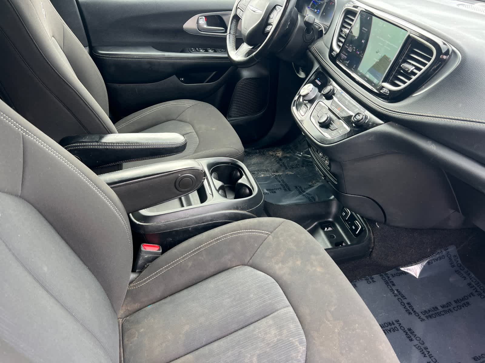 Thumbnail: 2021 Chrysler Pacifica - 18