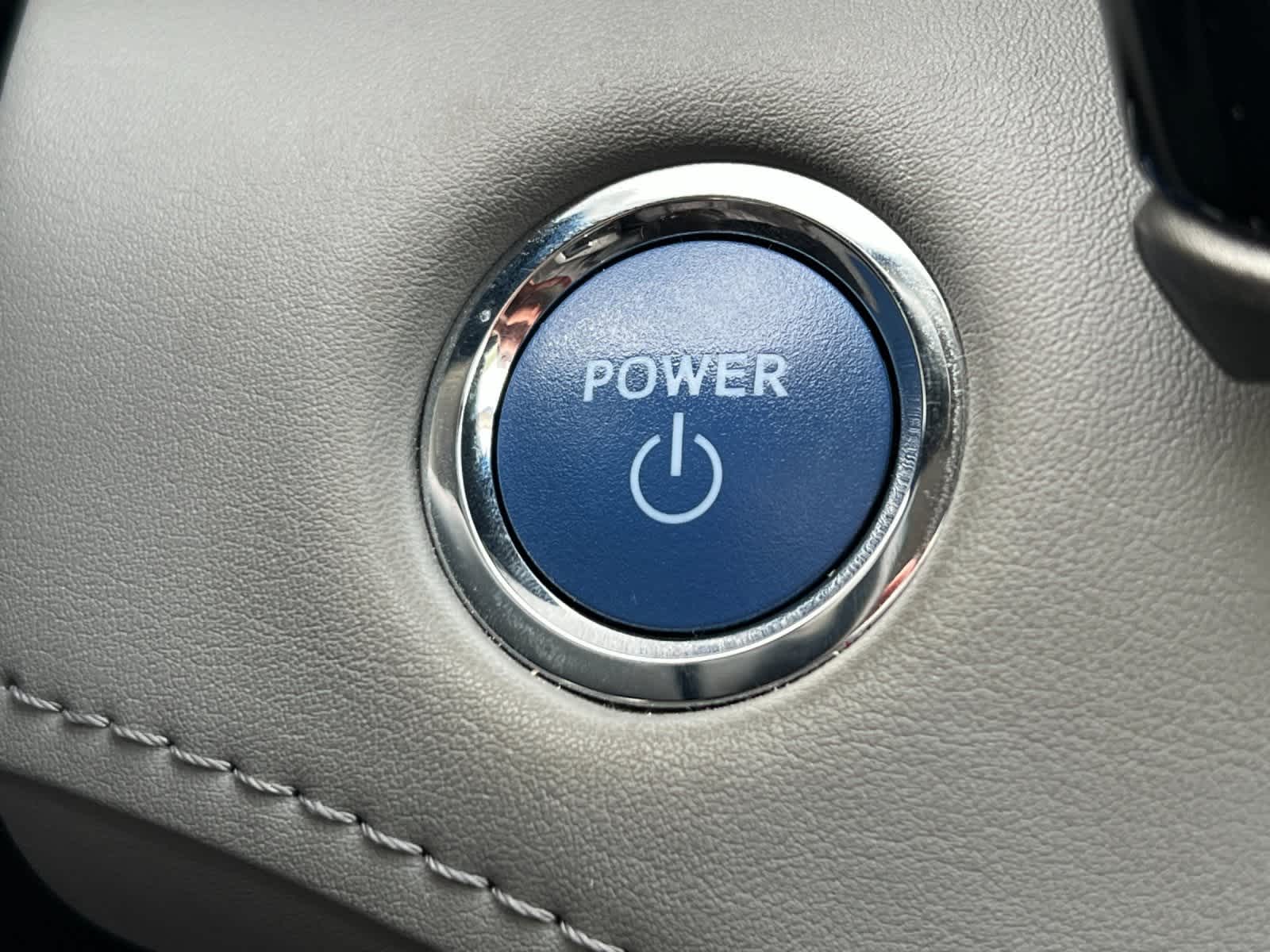 Thumbnail: 2022 Toyota Highlander - 24