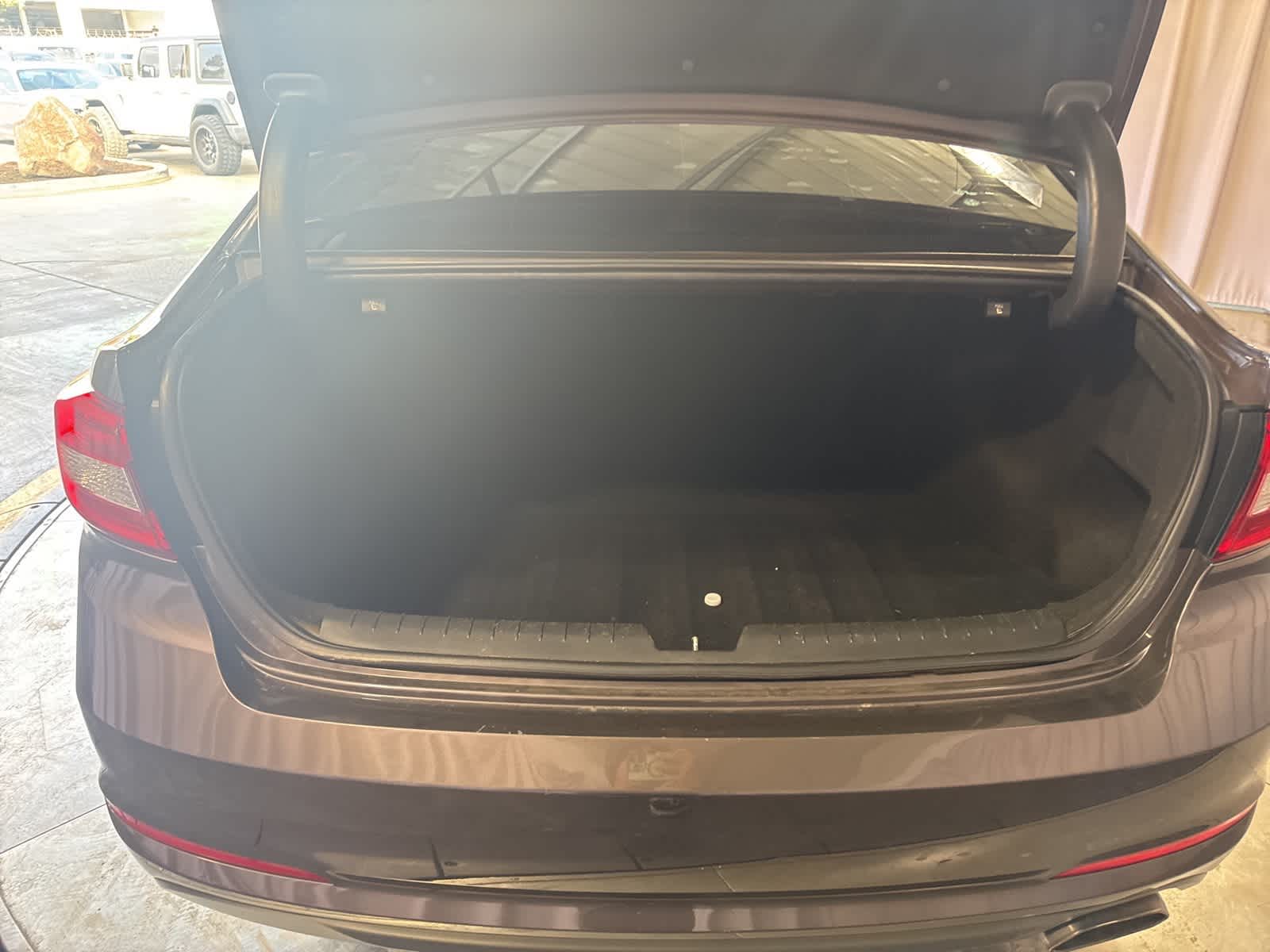 Thumbnail: 2017 Hyundai Sonata - 11