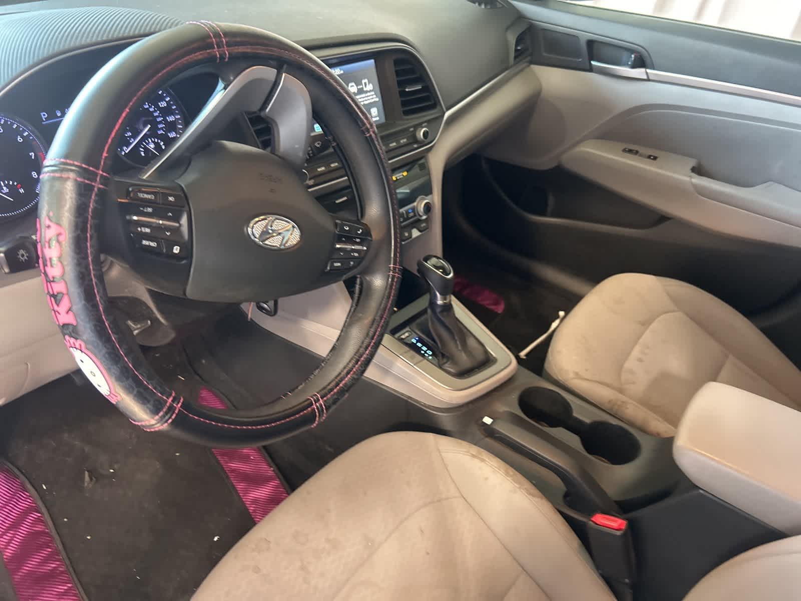 Thumbnail: 2020 Hyundai Elantra - 25
