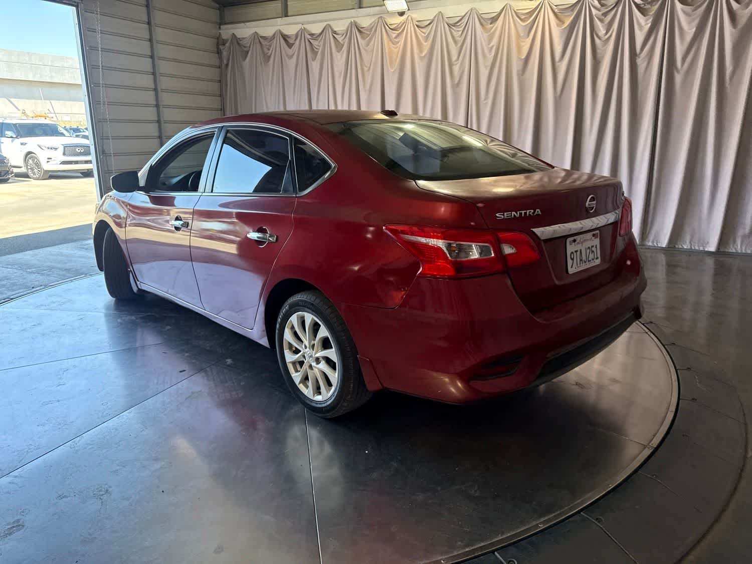2018 Nissan Sentra SV photo 6