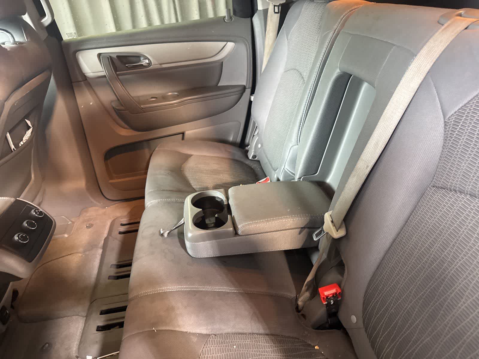 Thumbnail: 2017 Chevrolet Traverse - 18