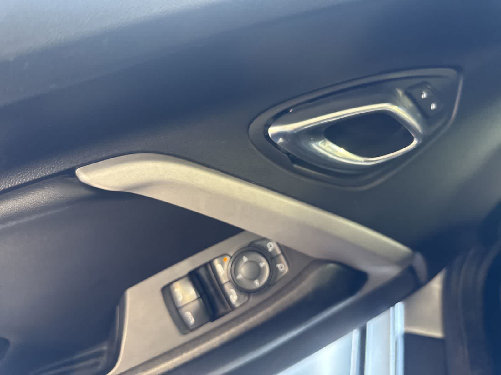 Thumbnail: 2019 Chevrolet Camaro - 15