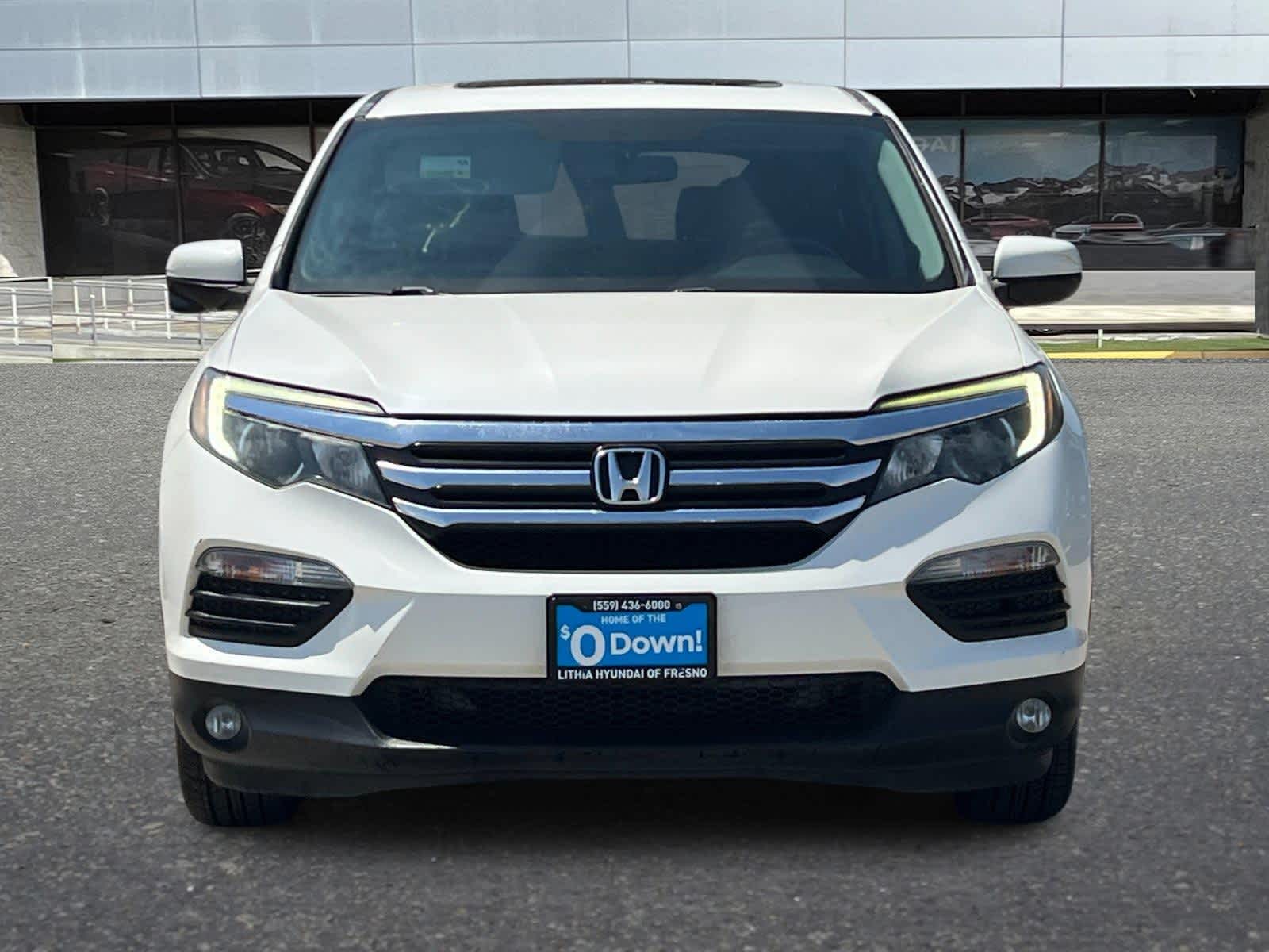 Thumbnail: 2018 Honda Pilot - 10
