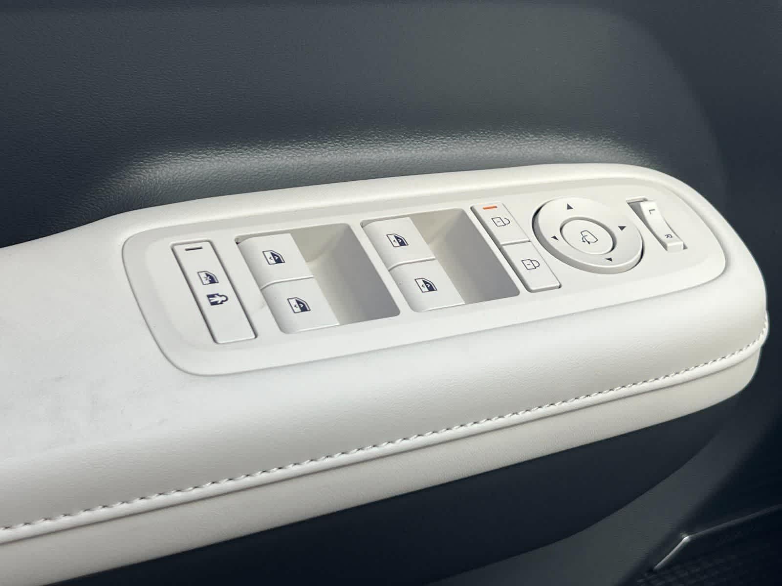 Thumbnail: 2026 Hyundai Santa Fe - 13