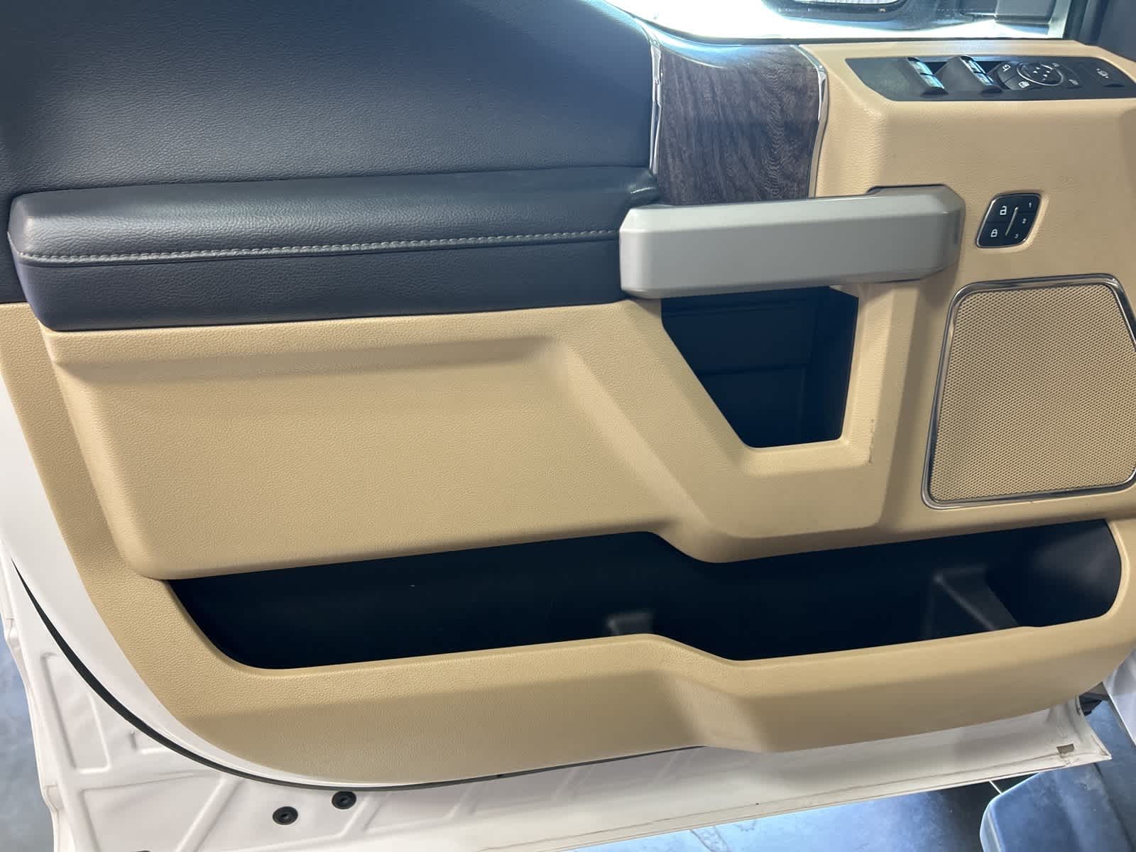 Thumbnail: 2019 Ford F-250 - 24