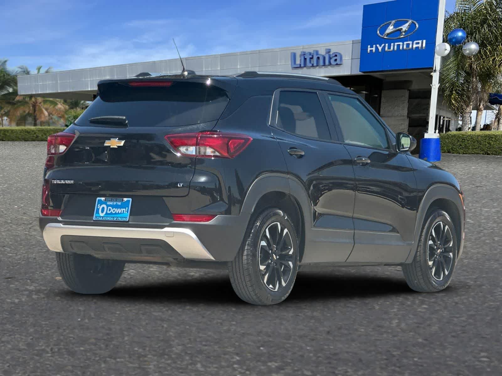 Thumbnail: 2023 Chevrolet TrailBlazer - 3