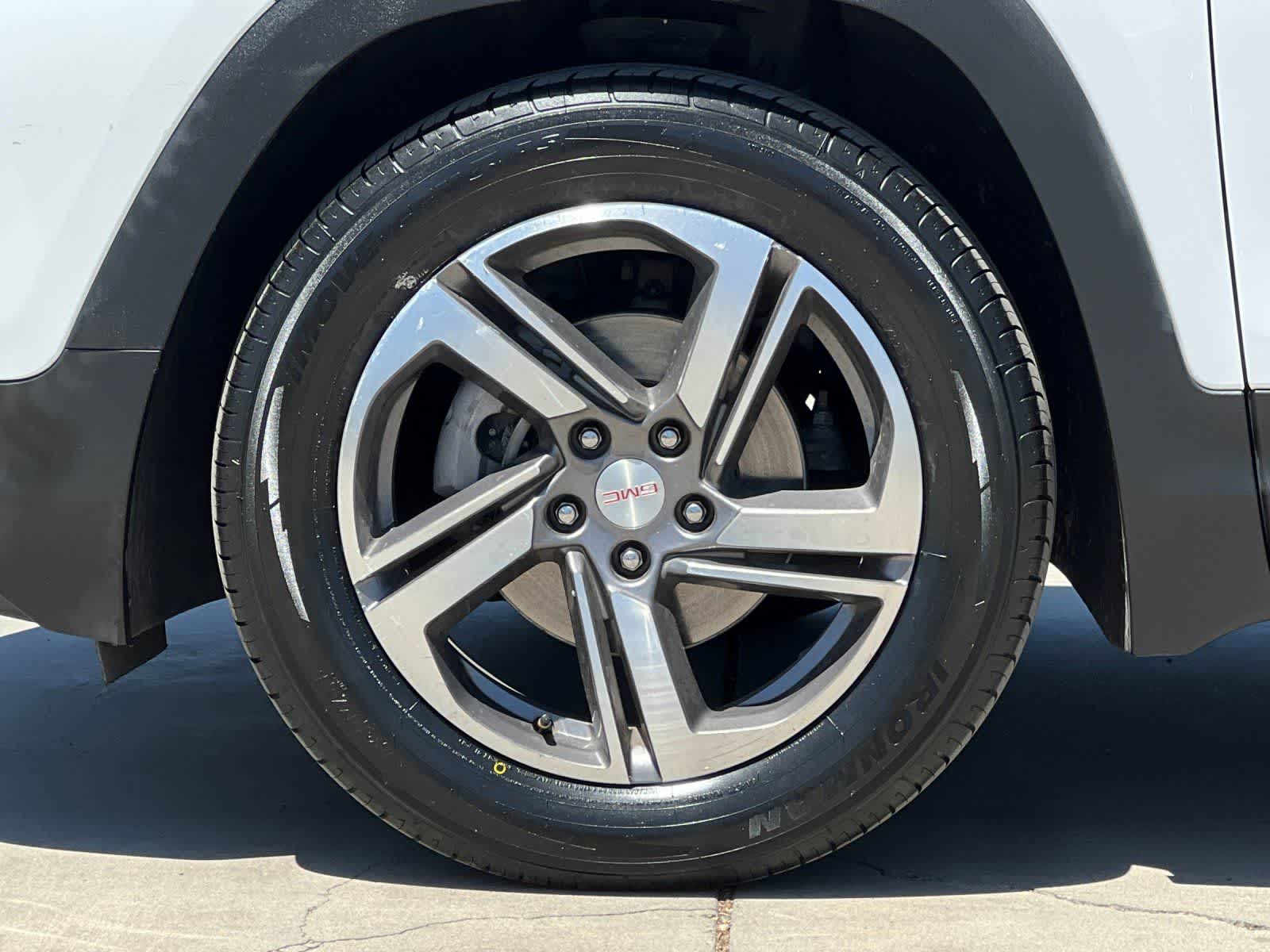 Thumbnail: 2020 GMC Terrain - 26