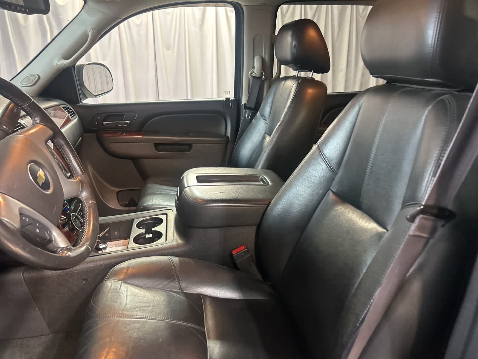 Thumbnail: 2014 Chevrolet Suburban - 27