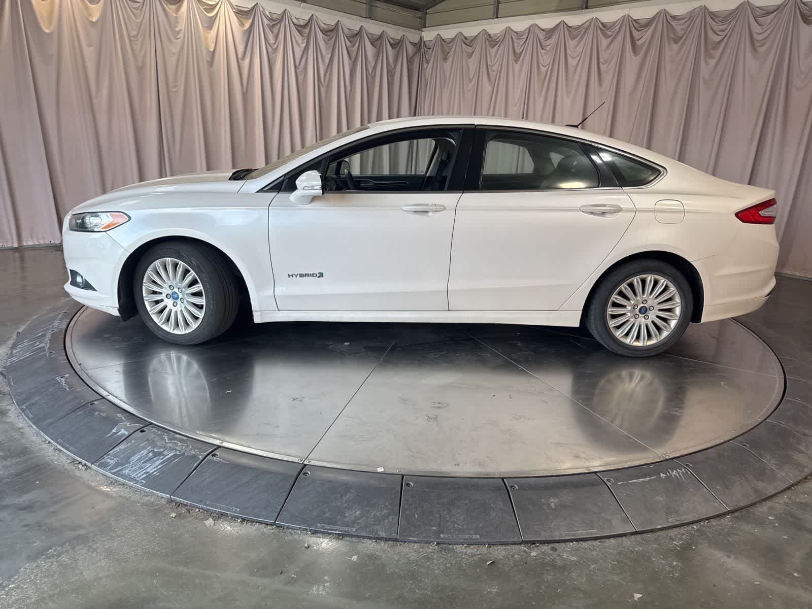 Thumbnail: 2013 Ford Fusion - 8