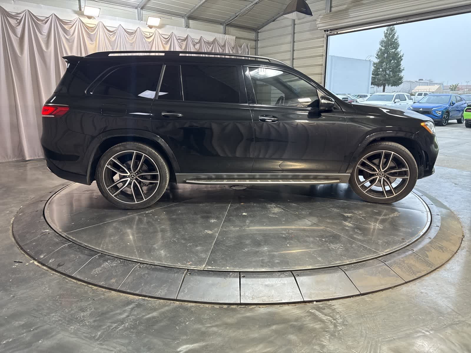 Thumbnail: 2022 Mercedes-Benz GLS - 4