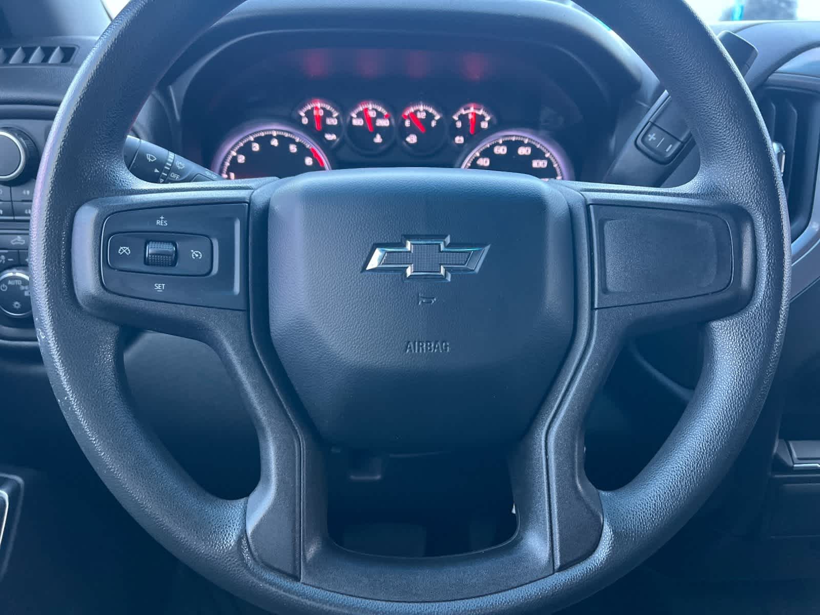 Thumbnail: 2021 Chevrolet Silverado 1500 - 21