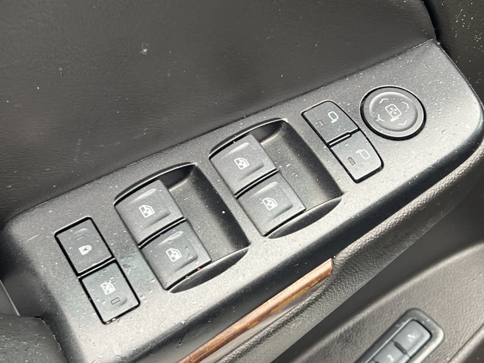 Thumbnail: 2017 Chevrolet Tahoe - 13