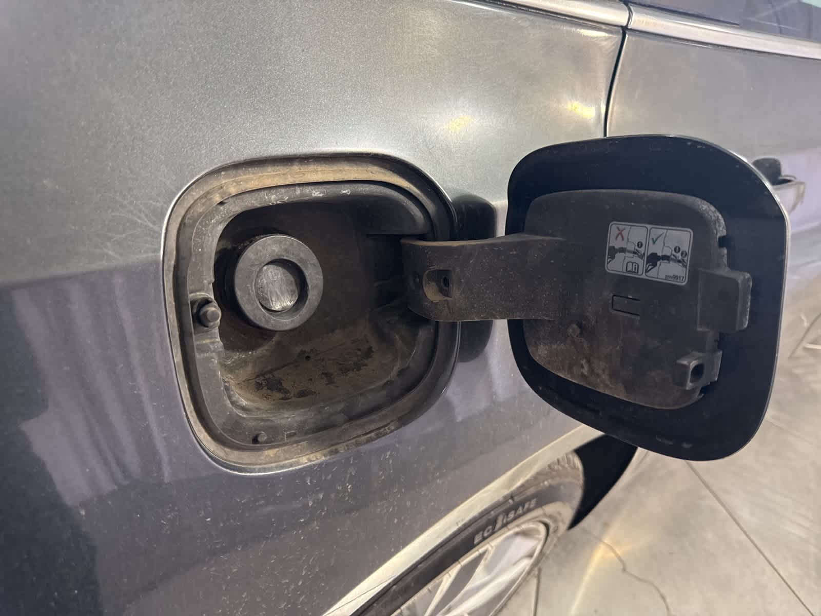 Thumbnail: 2017 Chevrolet Malibu - 10