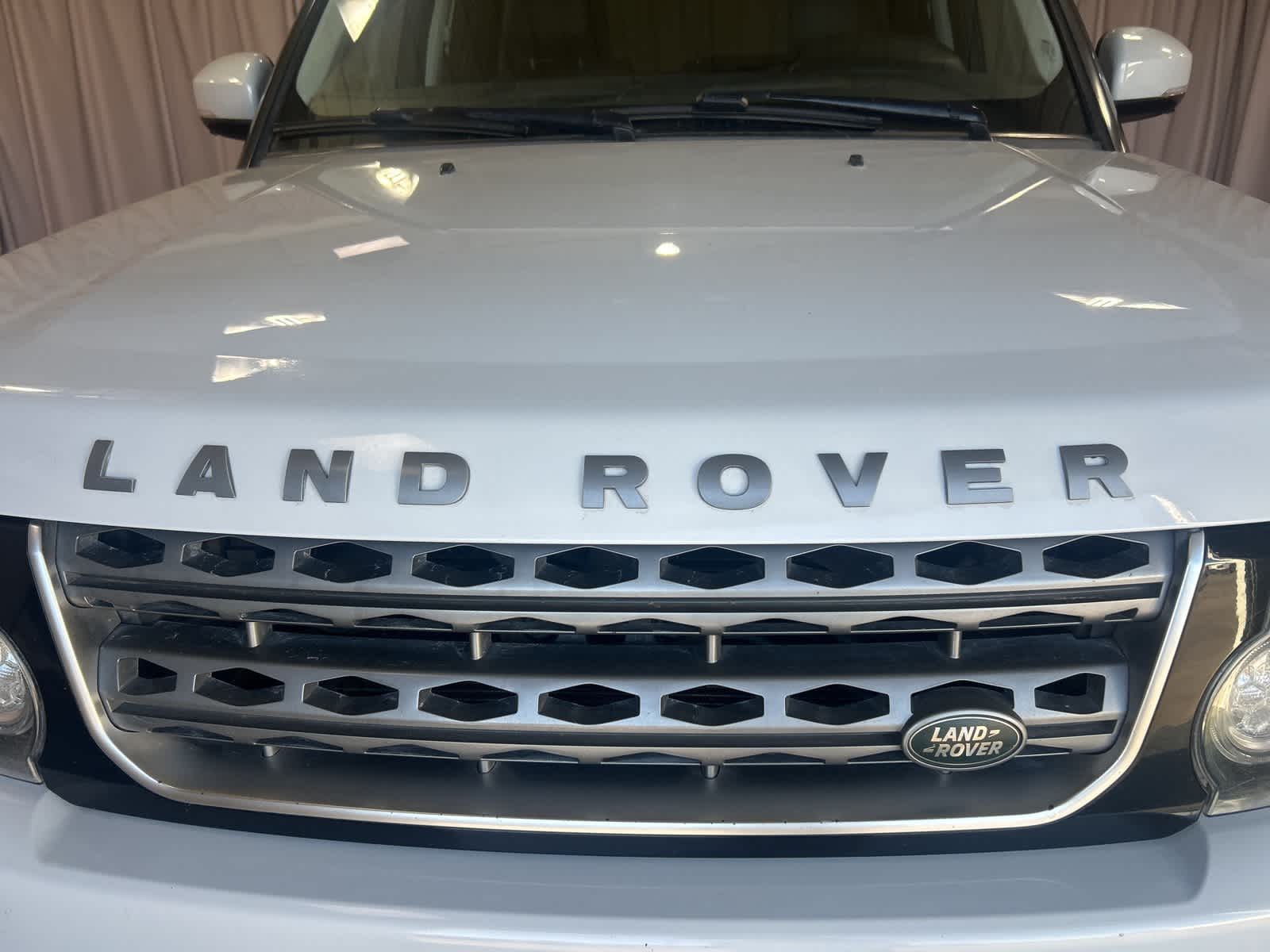 Thumbnail: 2015 Land Rover LR4 - 4