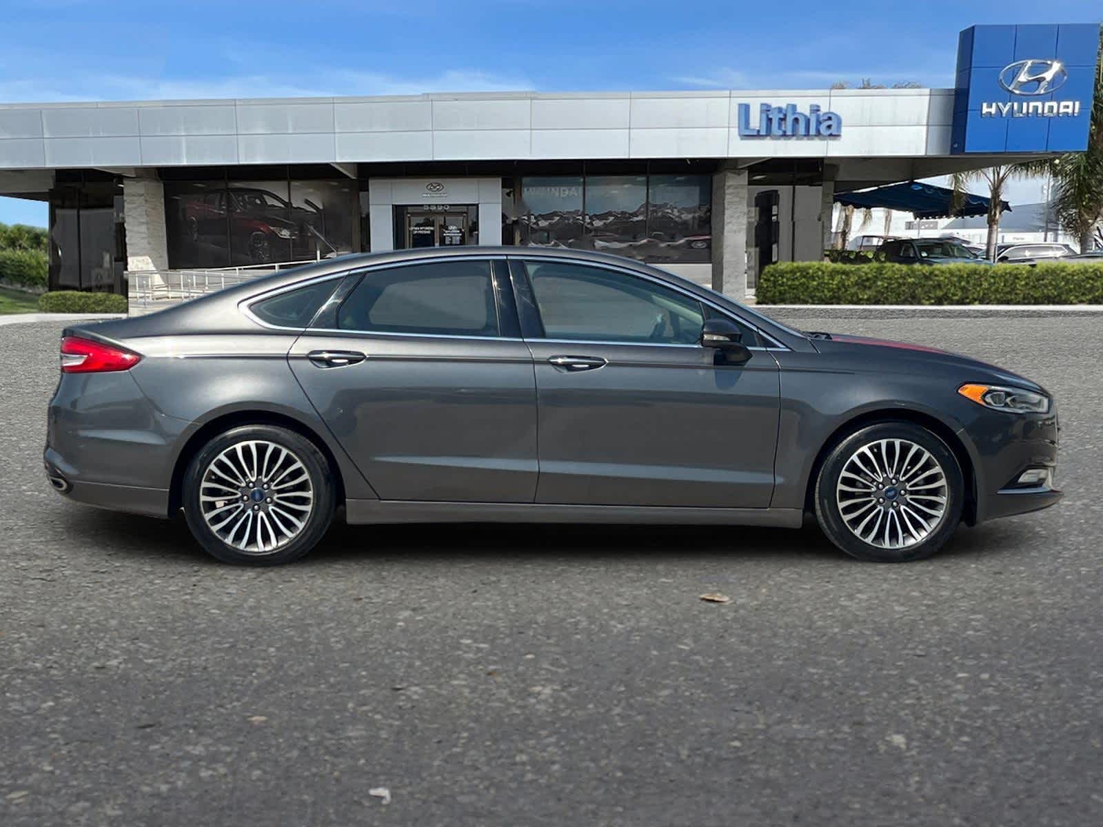 Thumbnail: 2017 Ford Fusion - 8