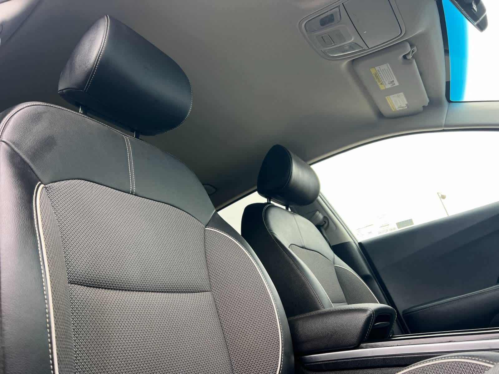 Thumbnail: 2019 Kia Niro - 17