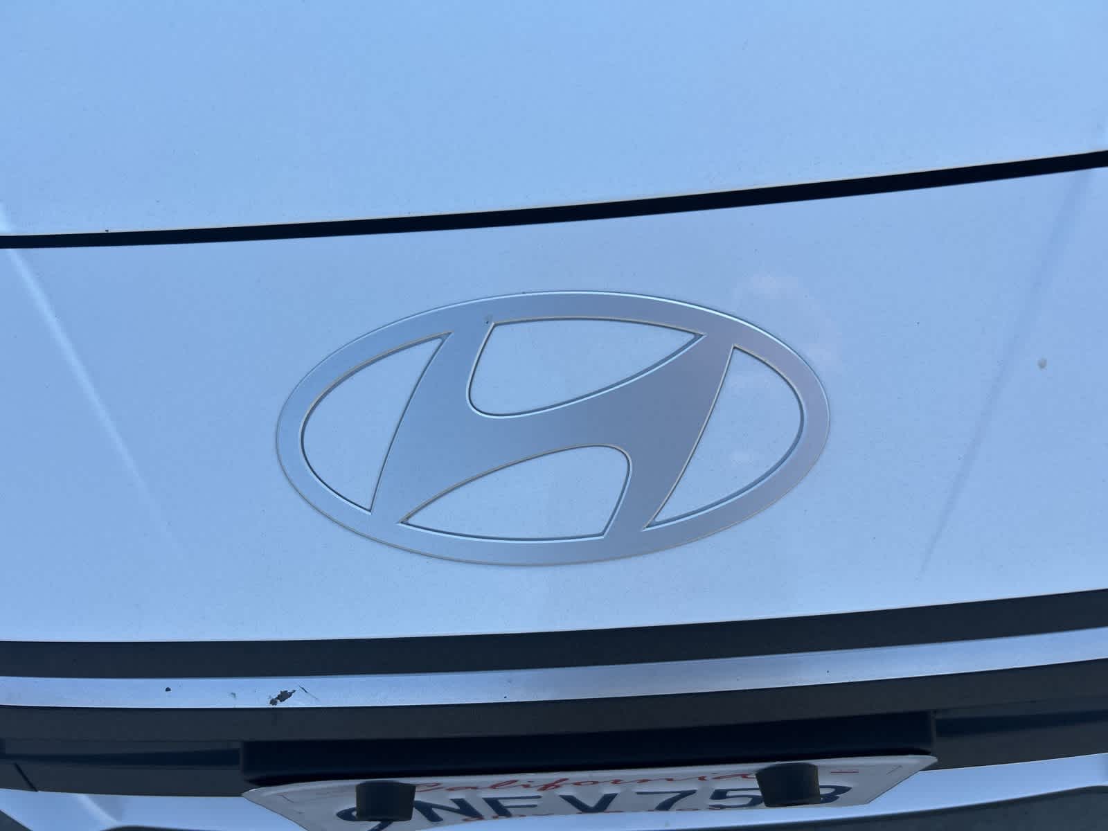 Thumbnail: 2024 Hyundai Elantra - 3