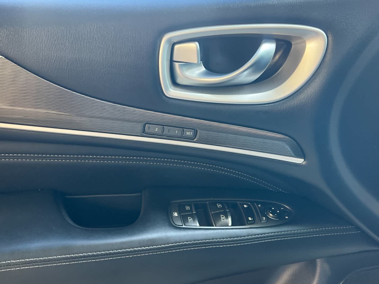 Thumbnail: 2017 INFINITI QX60 - 12