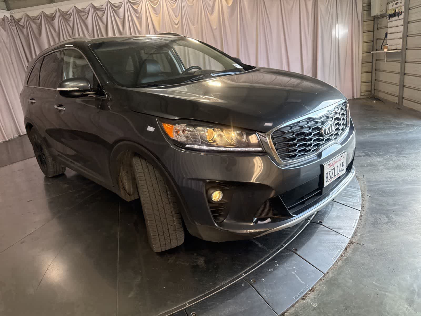 2020 Kia Sorento 3.3L EX photo 2
