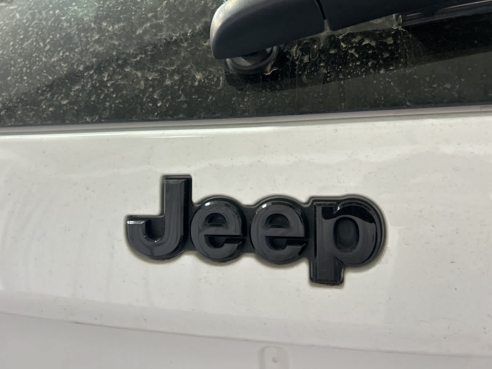 Thumbnail: 2020 Jeep Cherokee - 12