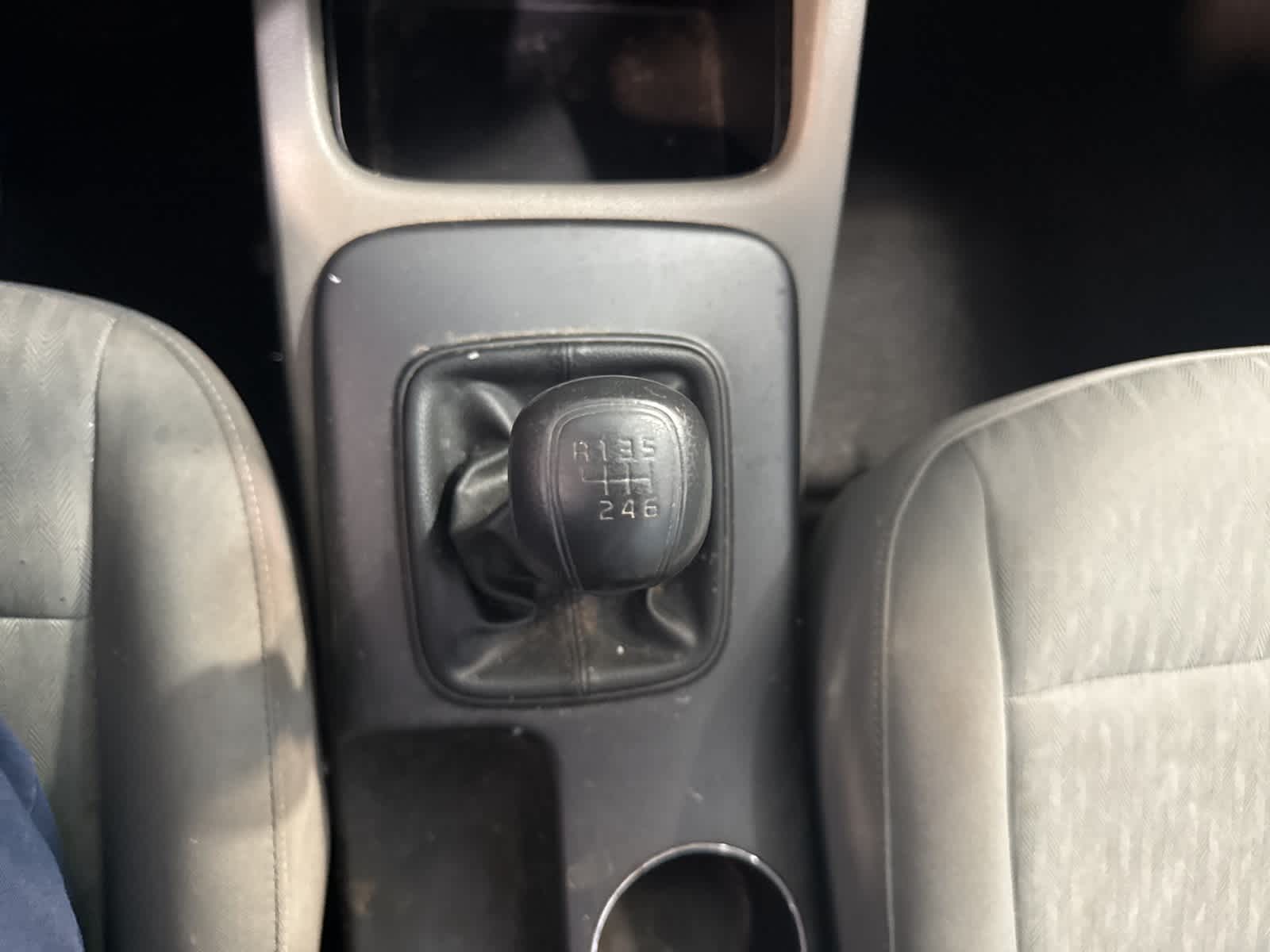 Thumbnail: 2015 Kia Forte - 26